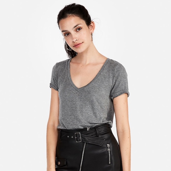 Banana Republic Tops - BANANA REPUBLIC vneck.